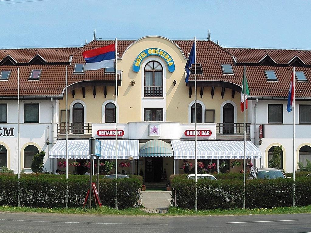 Hotel Orchidea Balástya エクステリア 写真